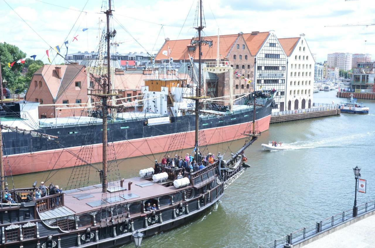 Apartment Above Motlawa Gdansk Ngoại thất bức ảnh